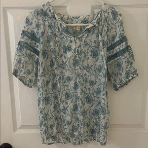 Como Blu Chic Blue Floral Blouse